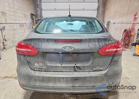 2016 Ford Focus Se z USA, uszkodzony, nr VIN 1FADP3F22GL405475